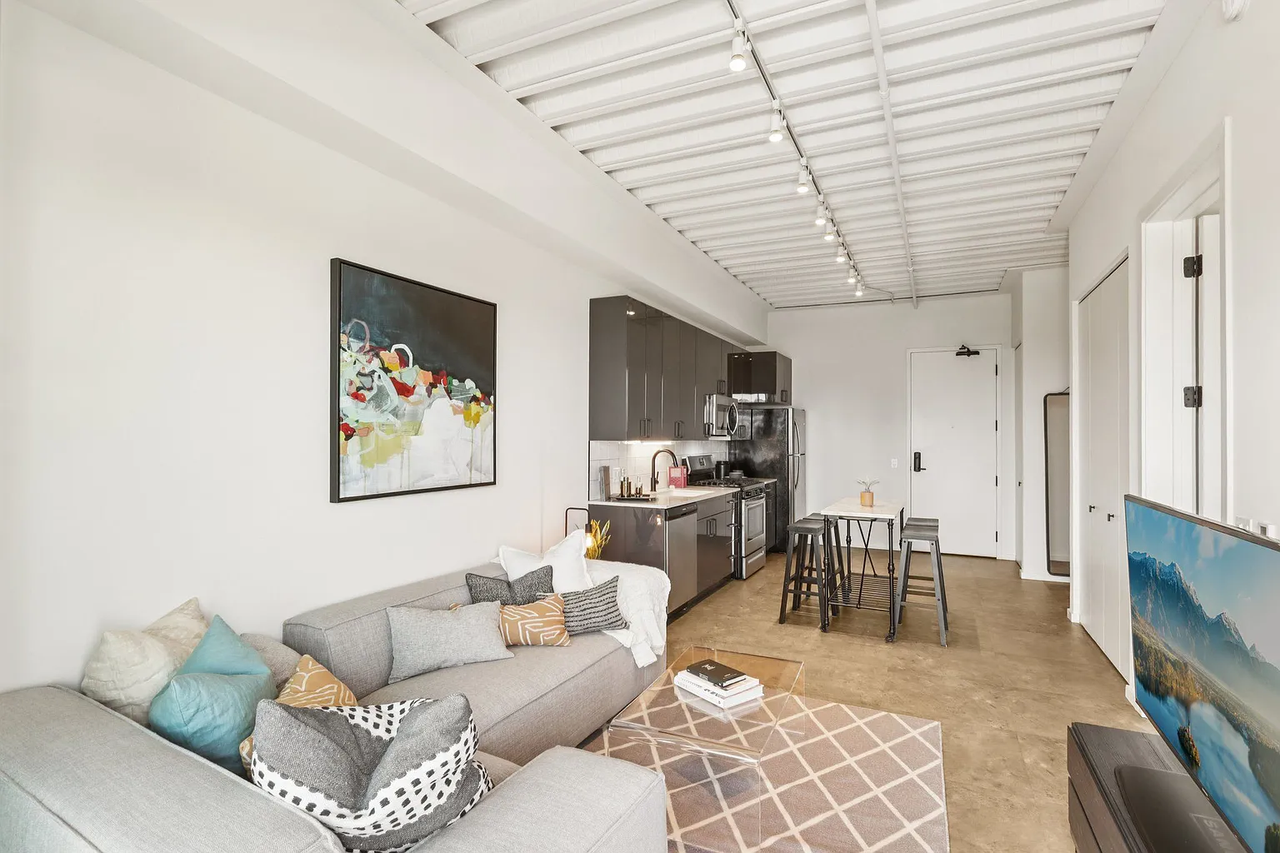 1222 W Jackson Blvd #415 - Photo 6 of 50