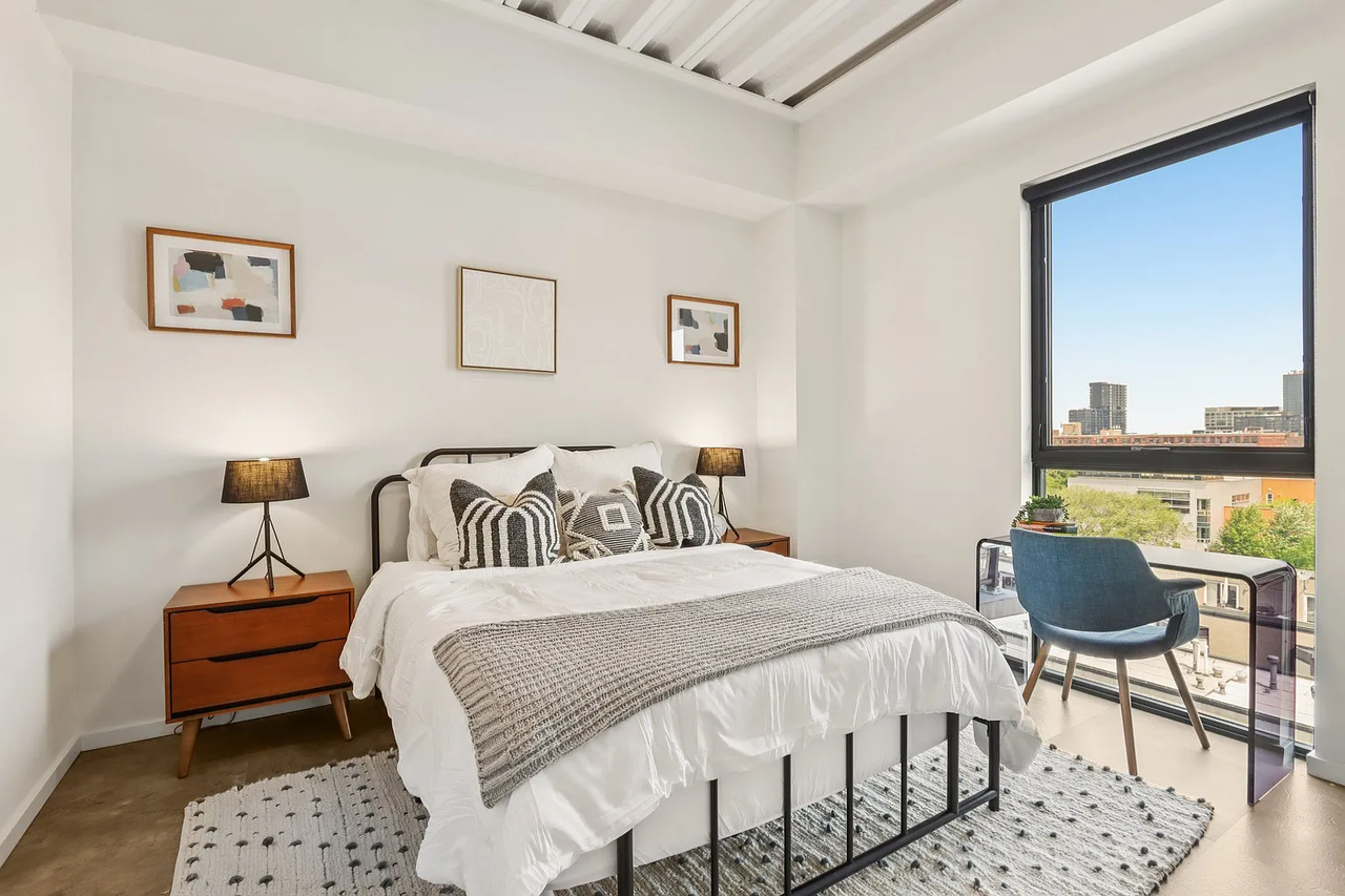 1222 W Jackson Blvd #415 - Photo 2 of 50