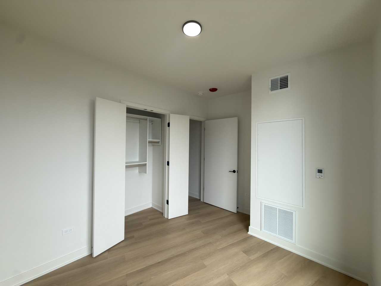 1100 W Grand Ave #207 - Photo 3 of 15