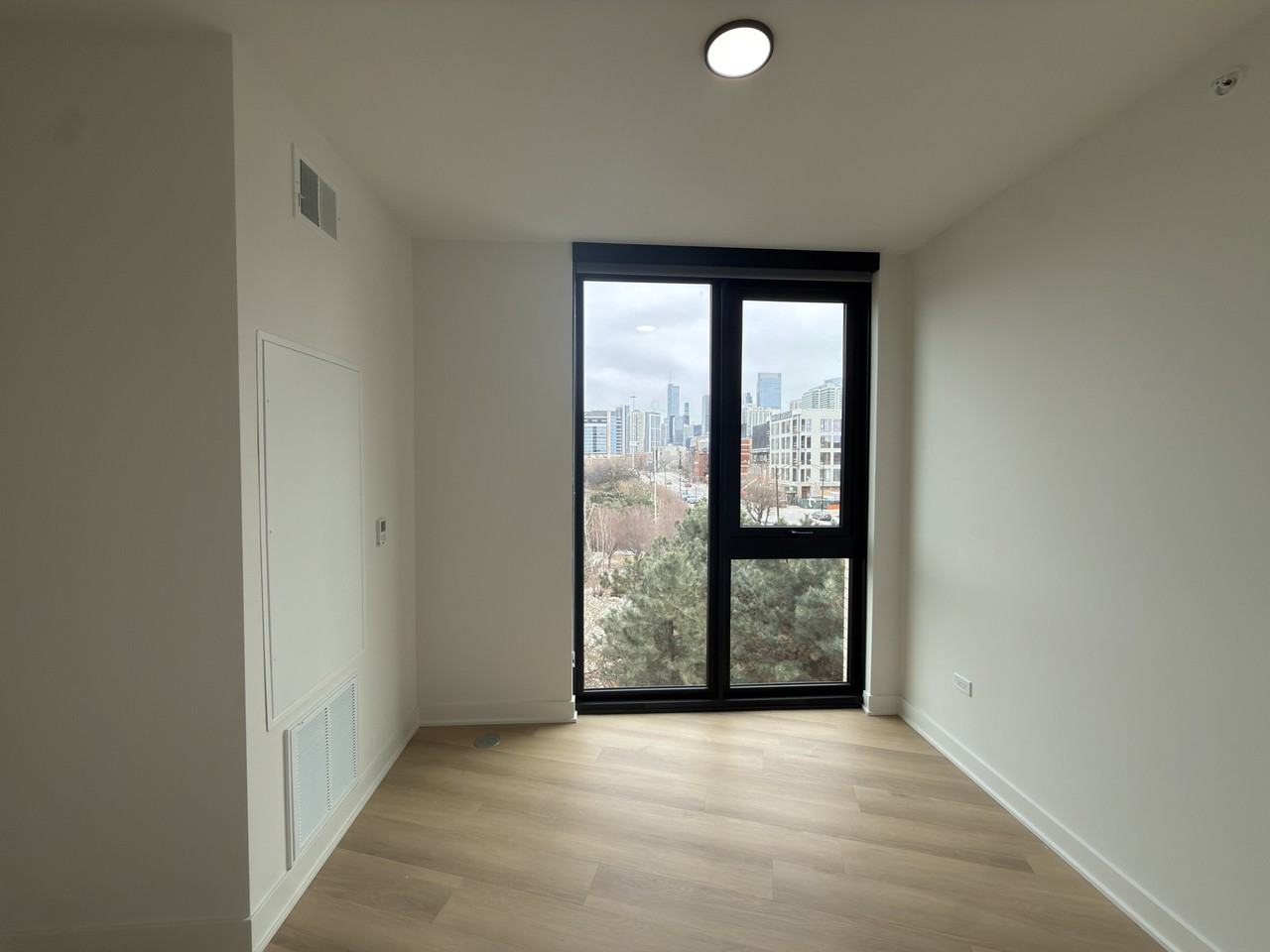 1100 W Grand Ave #207 - Photo 5 of 15