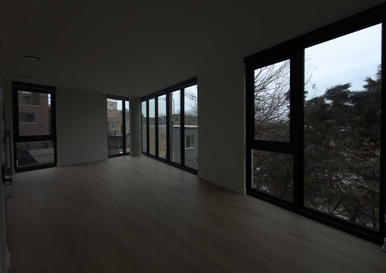 1100 W Grand Ave #319 - Photo 7 of 13