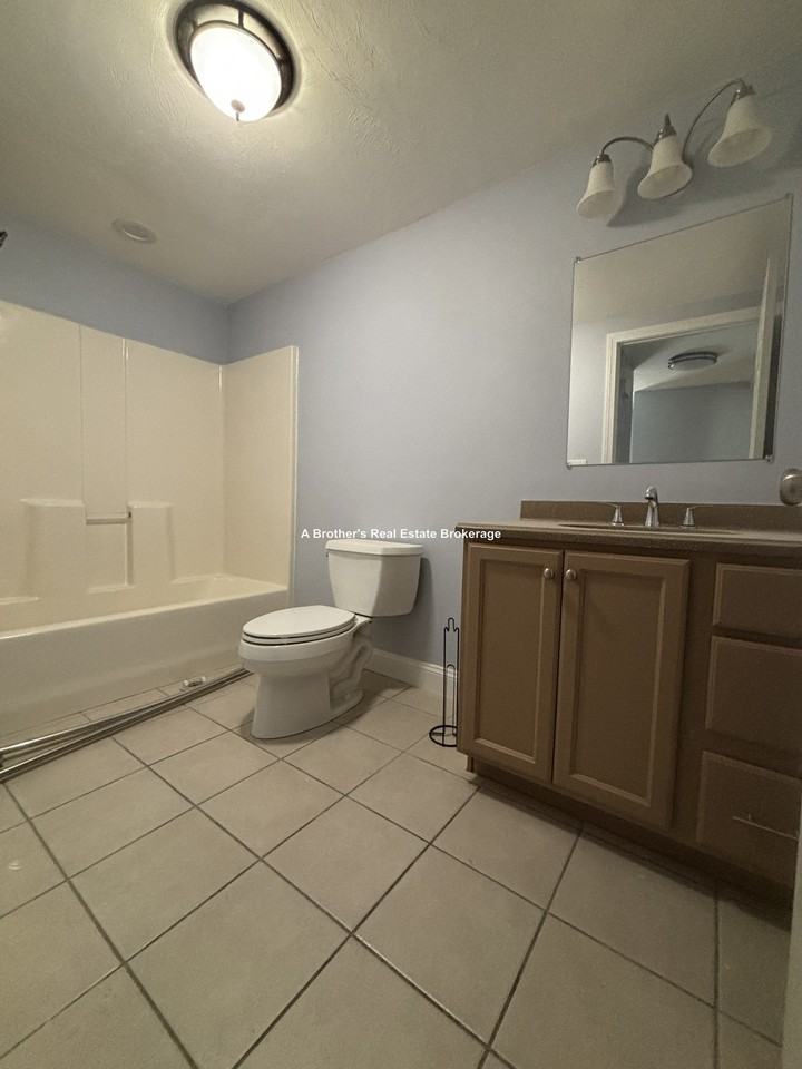 15 Buckingham St #A - Photo 4 of 5