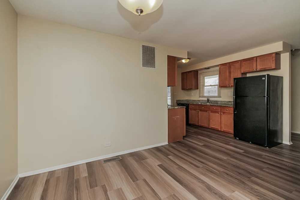 574 Cochise Pl #NA - Photo 3 of 10