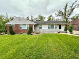 featured image of 2134 Washtenaw Ave #2134