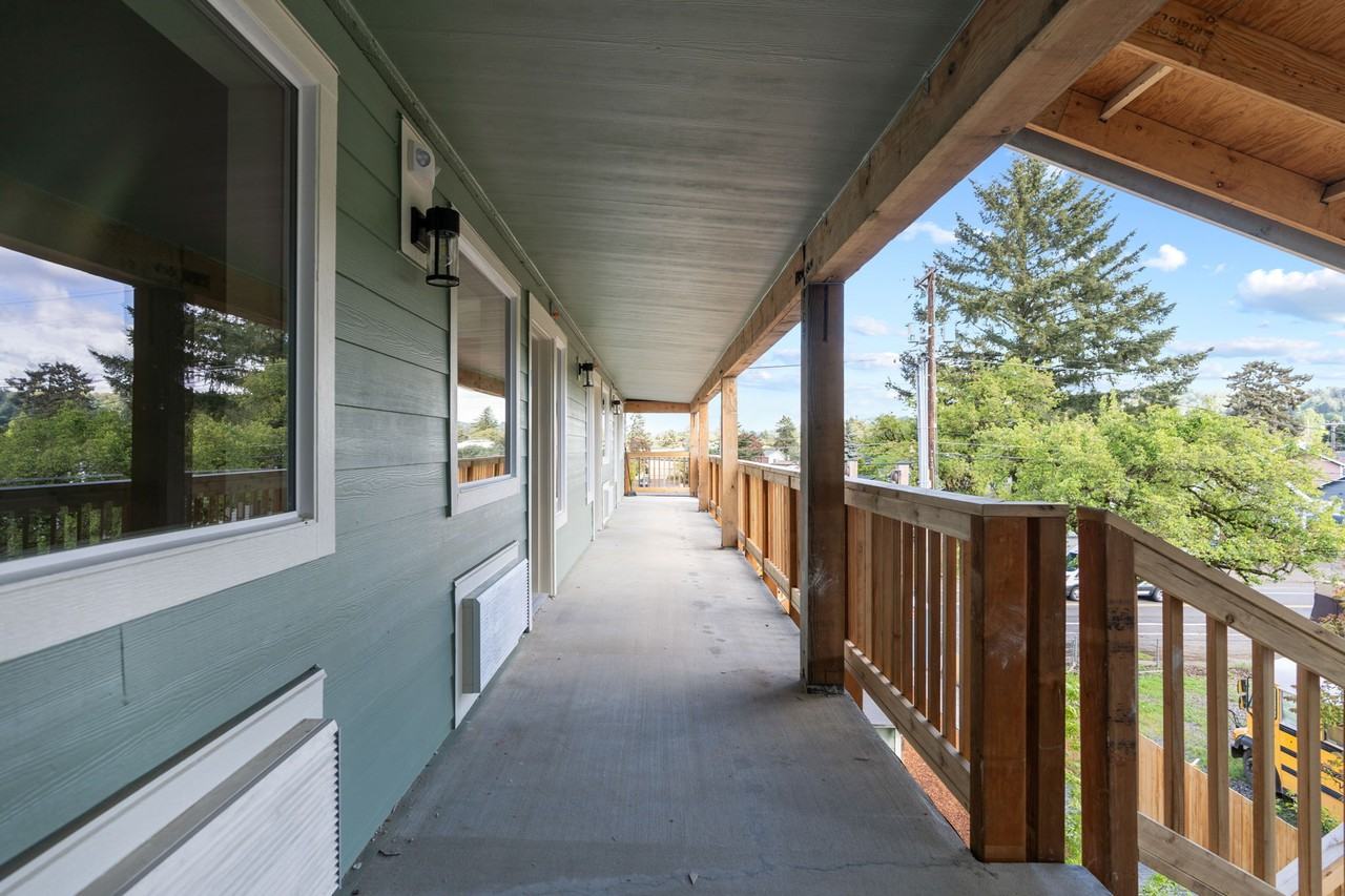 Duke Henry Flats - Photo 3 of 32