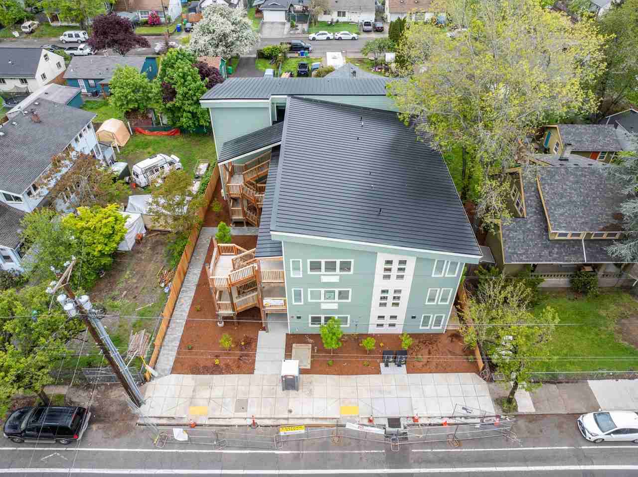 Duke Henry Flats - Photo 4 of 32