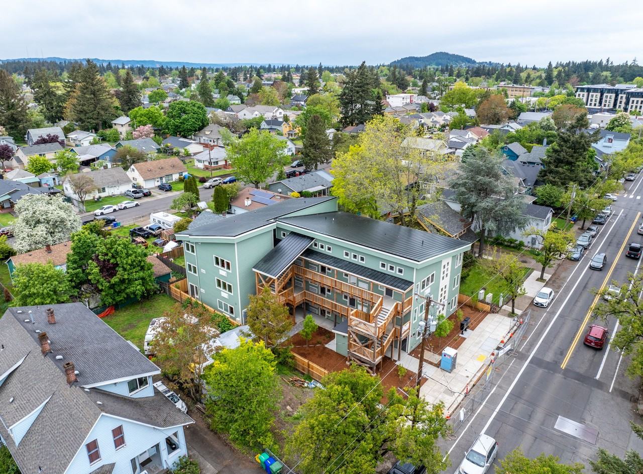 Duke Henry Flats - Photo 5 of 32