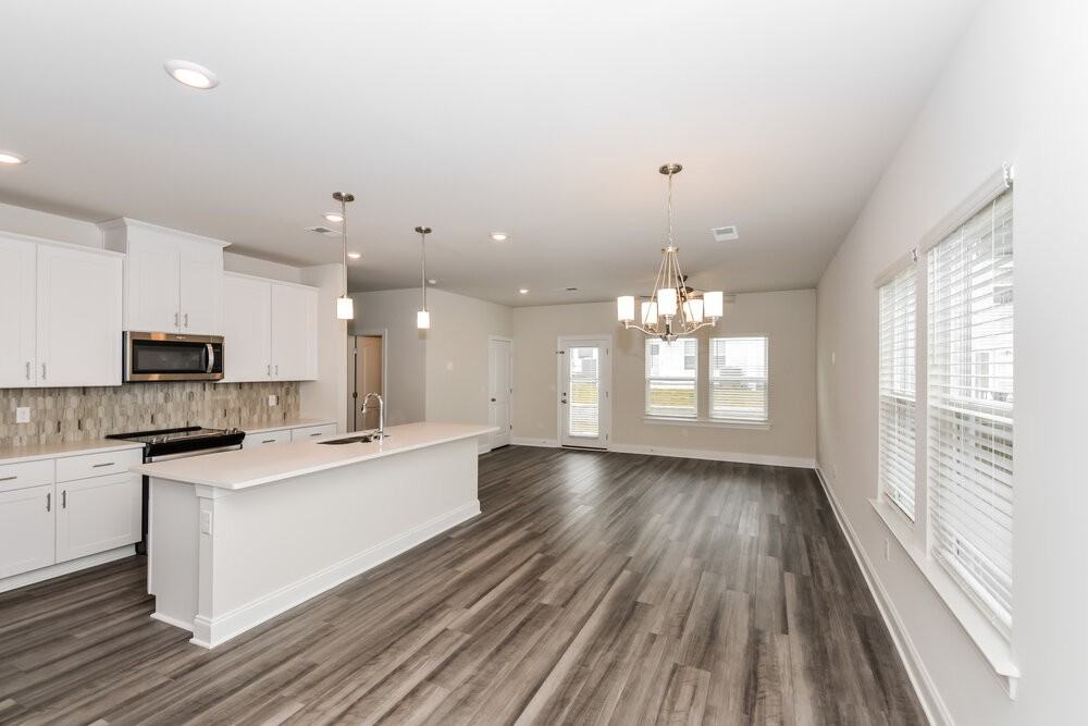 1723 Tahoma Dr - Photo 6 of 17