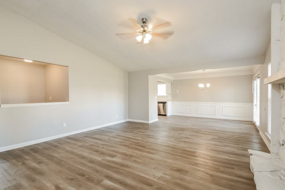 5475 Ballard Way - Photo 4 of 16