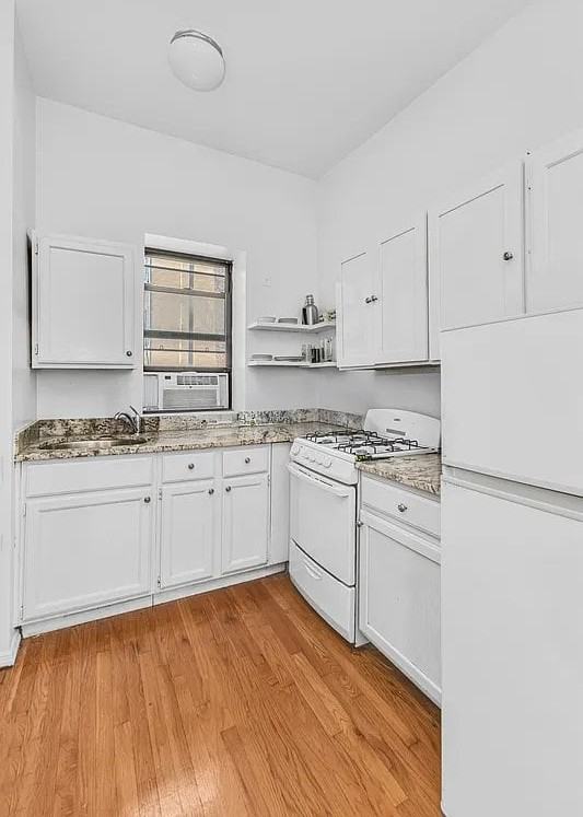 543 1/2 E 6th St #5 - Photo 5 of 6