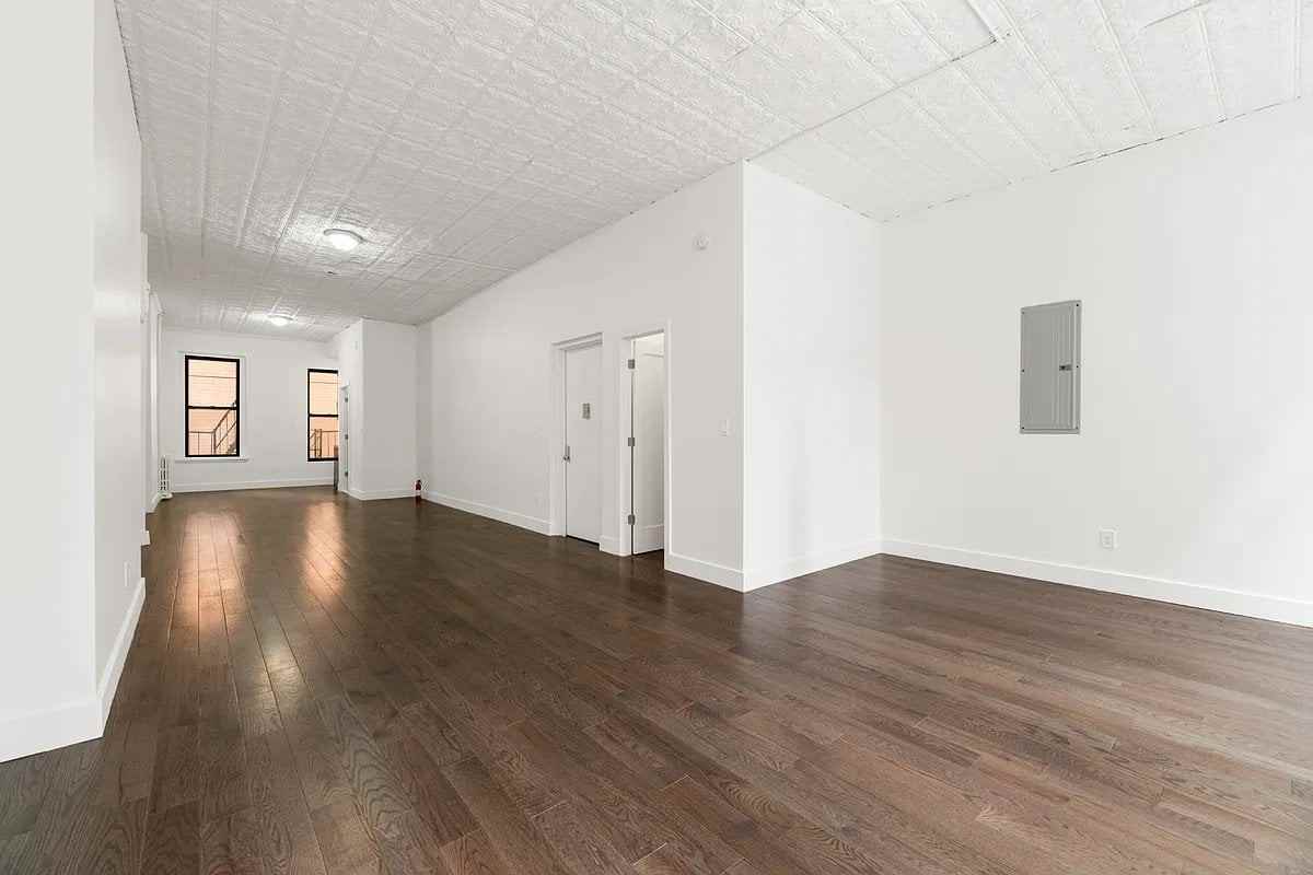 52 W 27th St #3 - Photo 4 of 8