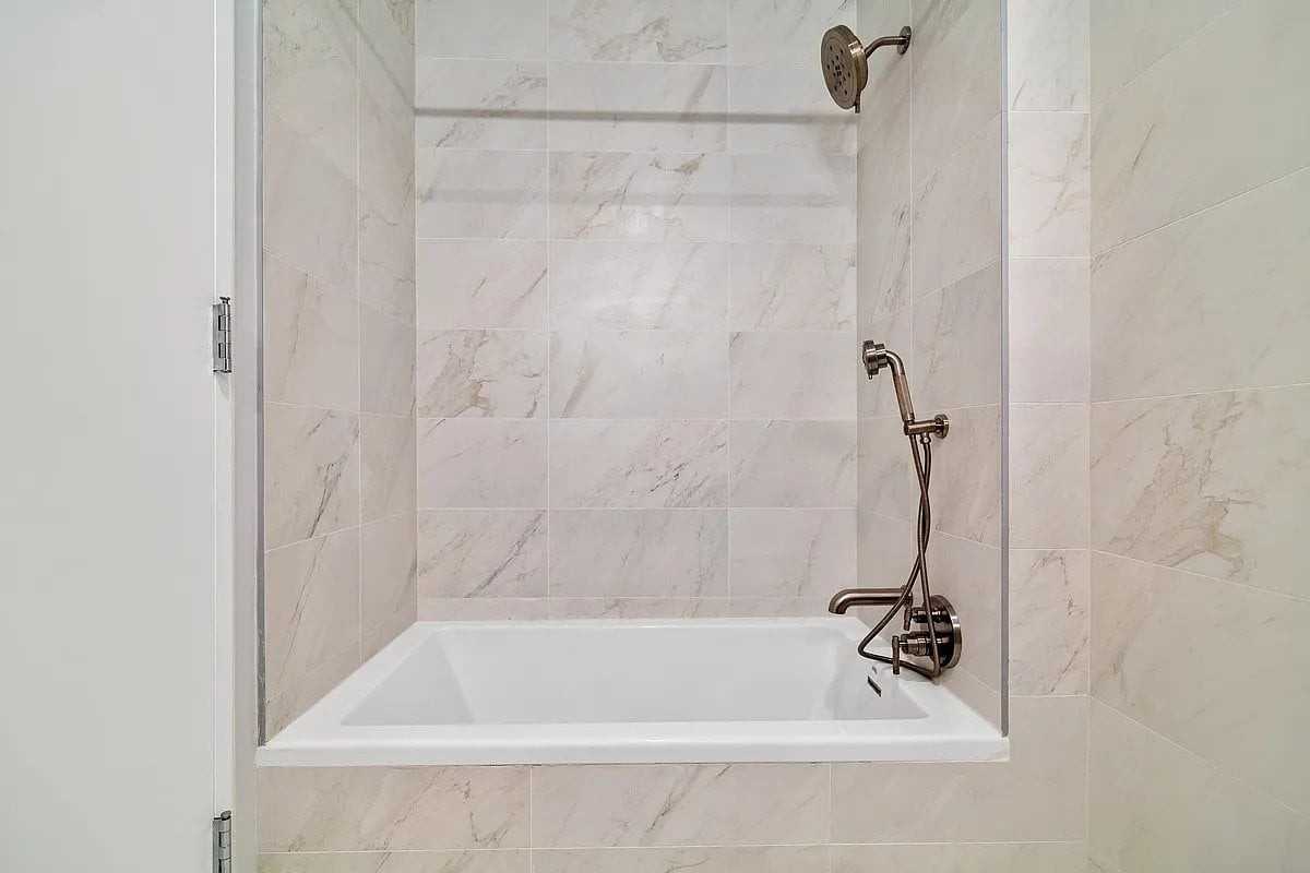 200 E 23rd St #6F - Photo 5 of 6