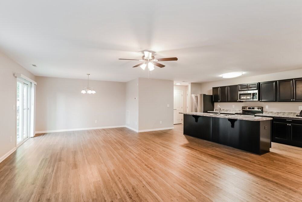 1603 Joseph Hewes Ct - Photo 6 of 17