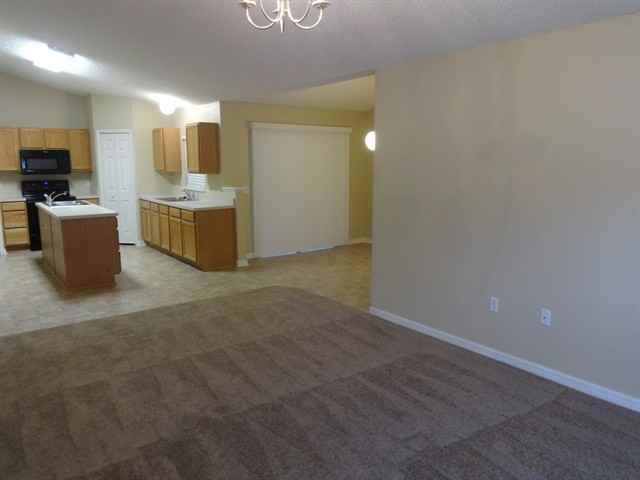 4025 Clearbrook Cove Rd - Photo 3 of 9