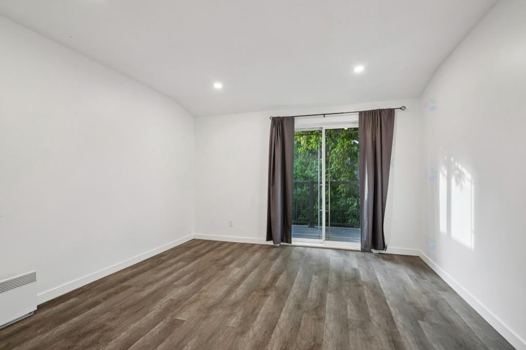 3937 Rue Sainte-Émilie - Photo 2 of 9