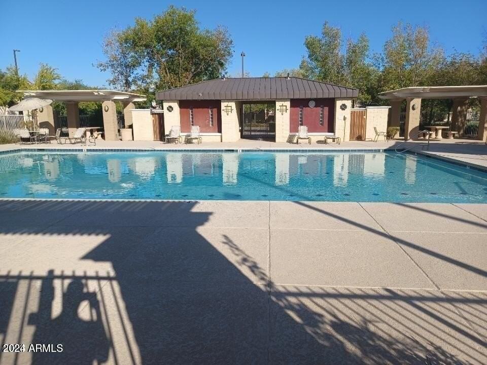 1882 S Seton Ave - Photo 4 of 30