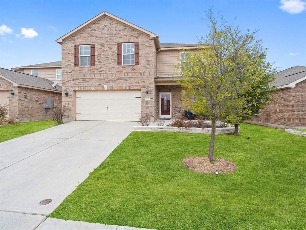 125 Curt St - Photo 2 of 34