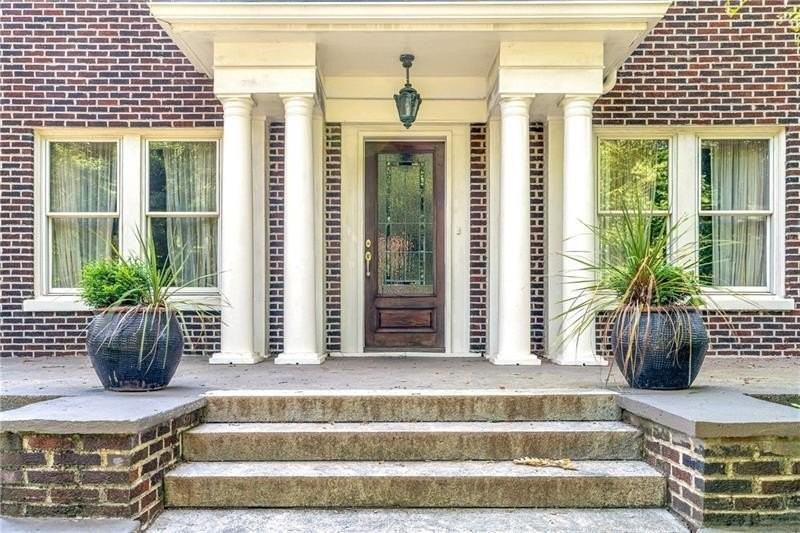 979 Springdale Rd Ne - Photo 2 of 44