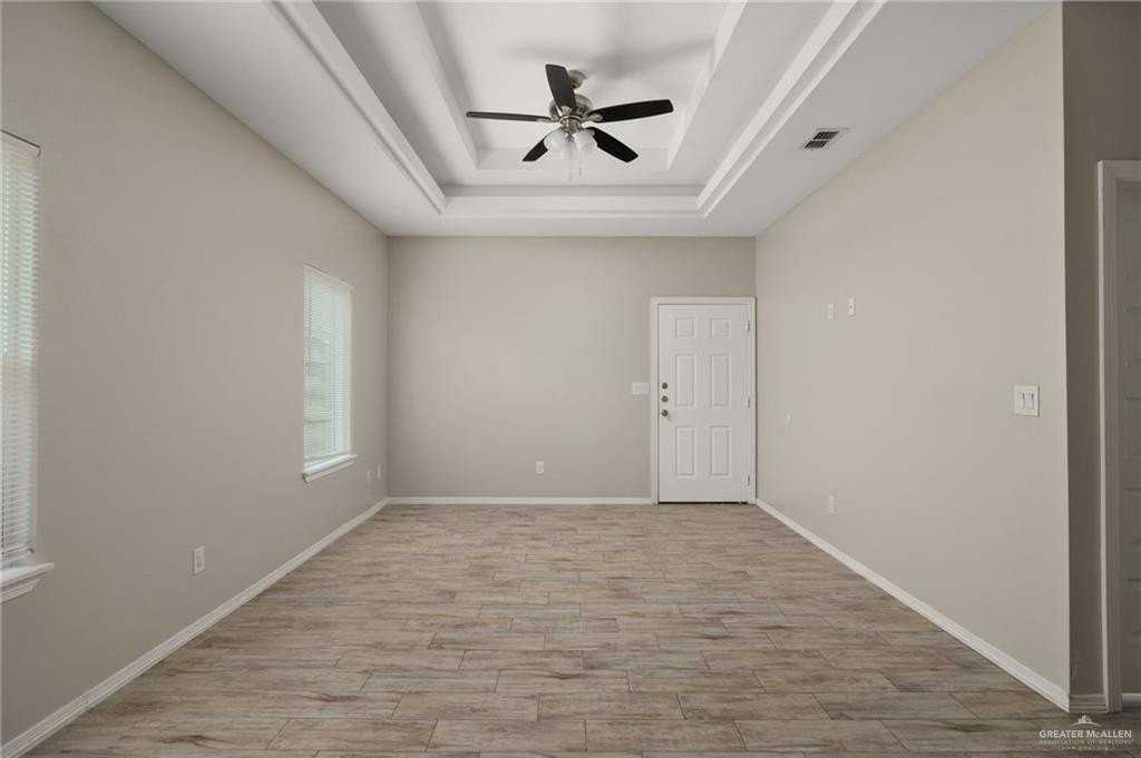 1311 Petri Dr Unit 4 - Photo 3 of 10