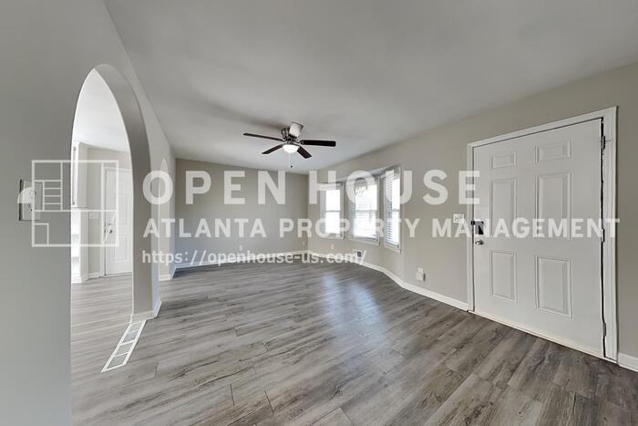 3876 Brookshire Pl - Photo 5 of 26