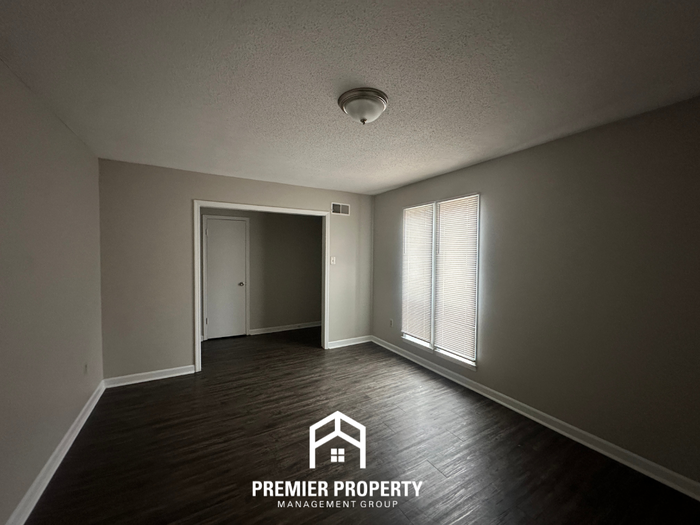 1387 Greenland Rd - Photo 2 of 23