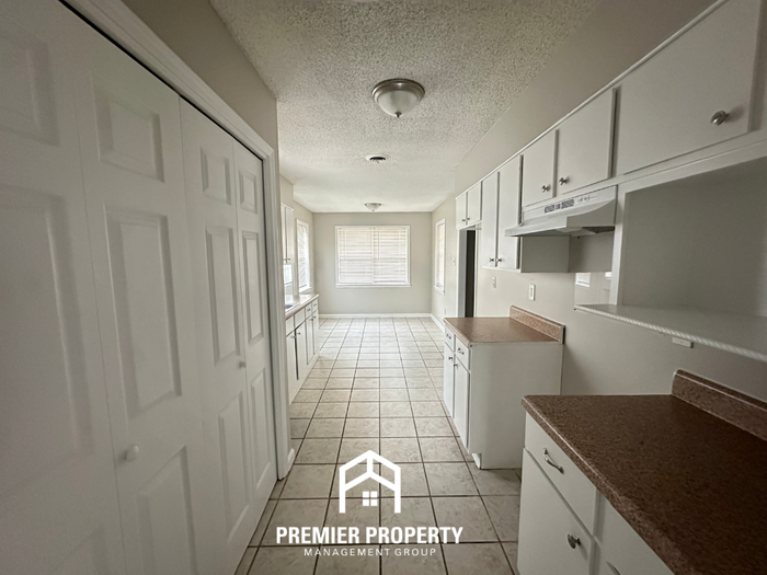 1387 Greenland Rd - Photo 6 of 23