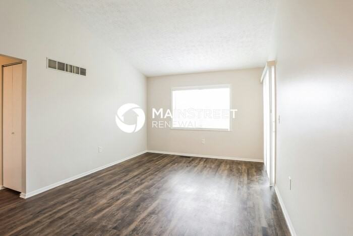 4085 Wintertime Dr - Photo 3 of 17