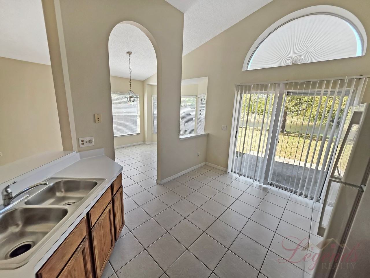 1612 Slash Pine Pl - Photo 6 of 26