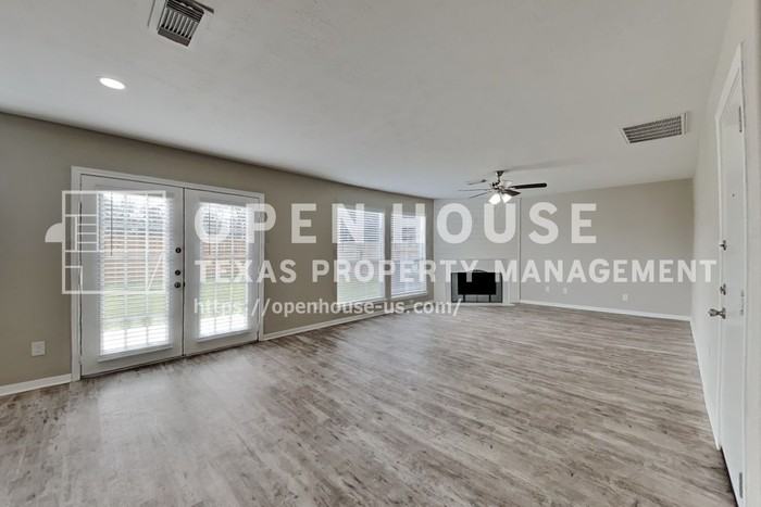 2506 Buckminster Dr - Photo 6 of 23