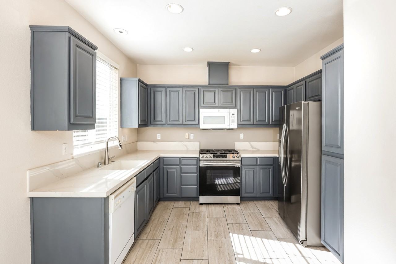 1093 Mayport Dr #1093 - Photo 7 of 16