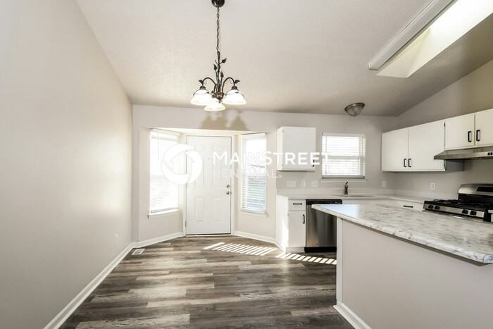 3304 5 Oaks Dr - Photo 6 of 19