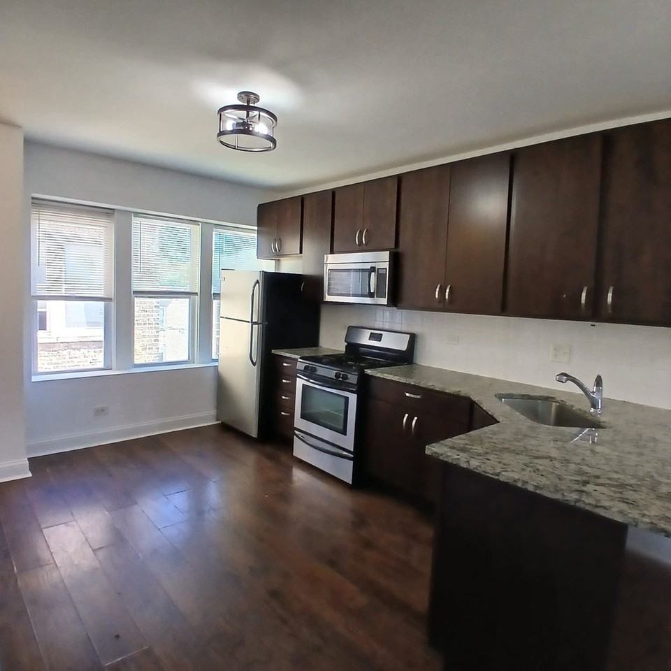 4876 W Armitage Ave Apt 3f - Photo 4 of 13