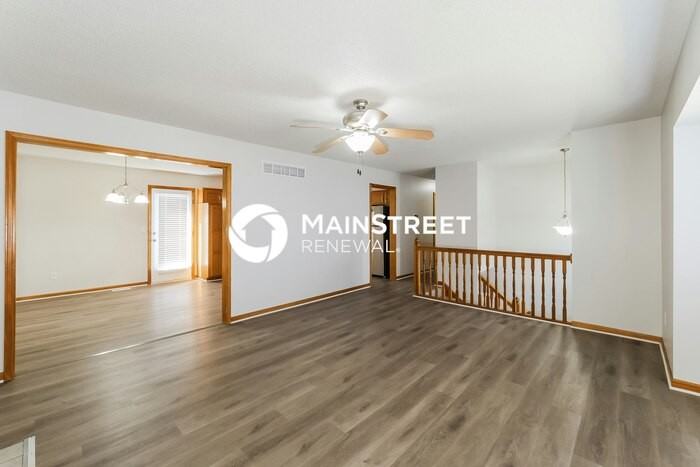 11805 E 213th Ct - Photo 2 of 19