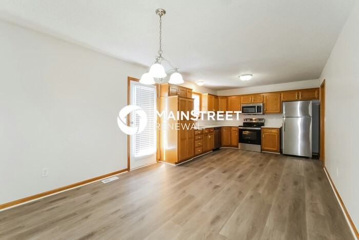 11805 E 213th Ct - Photo 6 of 19