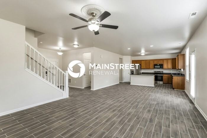 16991 Green Crest Ln - Photo 4 of 19