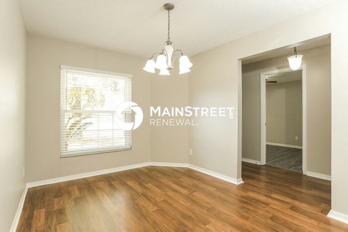 1411 Hillsborough Way - Photo 5 of 16