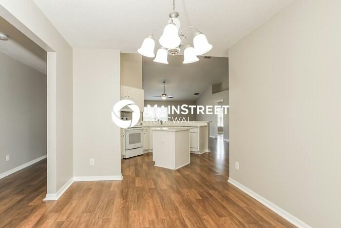 1411 Hillsborough Way - Photo 6 of 16