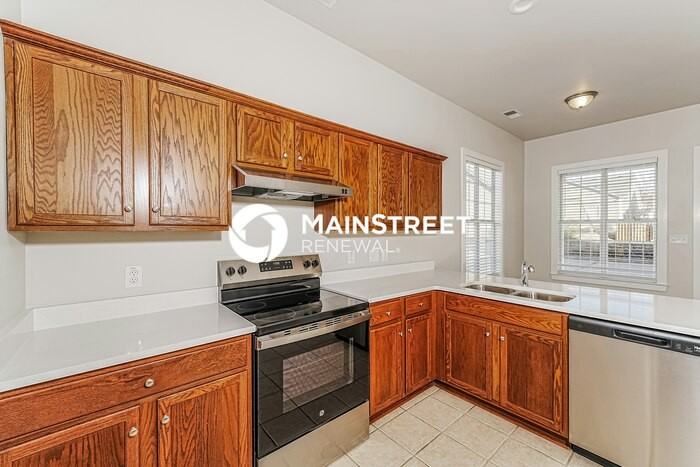 4559 Clubview Dr - Photo 7 of 18