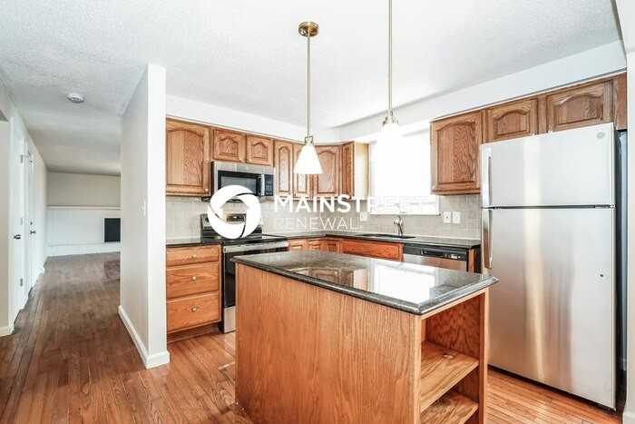 3129 Rainier Ave - Photo 5 of 20