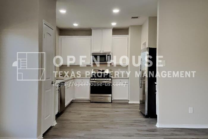 20834 Clay Landing Ln - Photo 4 of 26