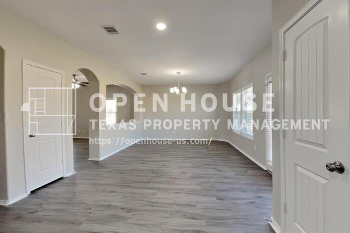 20834 Clay Landing Ln - Photo 5 of 26