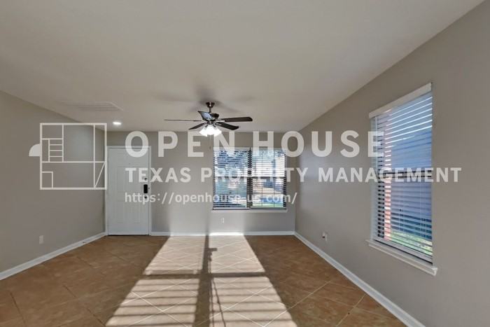 3834 Brighton Springs Ln - Photo 4 of 20