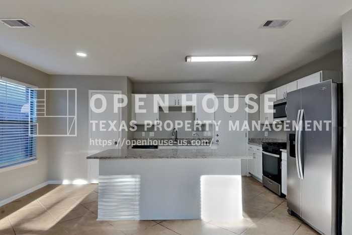 3834 Brighton Springs Ln - Photo 7 of 20