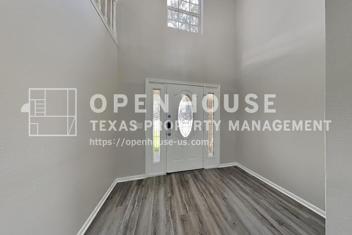 802 Sierra Lake Dr - Photo 4 of 24