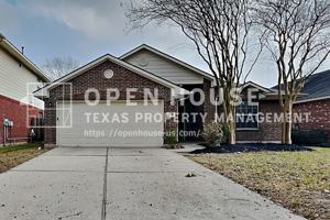 featured image of 32331 Summer Park Ln