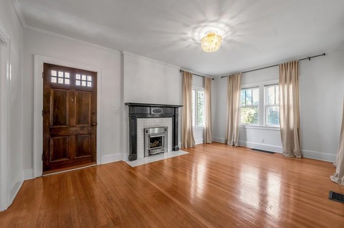 338 Dudley Rd - Photo 2 of 24