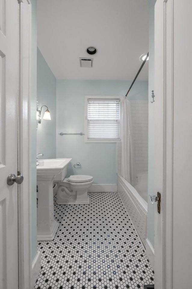 338 Dudley Rd - Photo 7 of 24