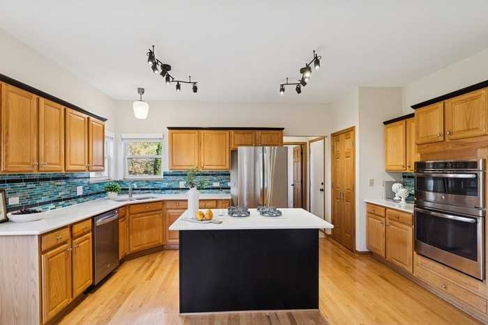 1162 Silo Hill Dr - Photo 6 of 17