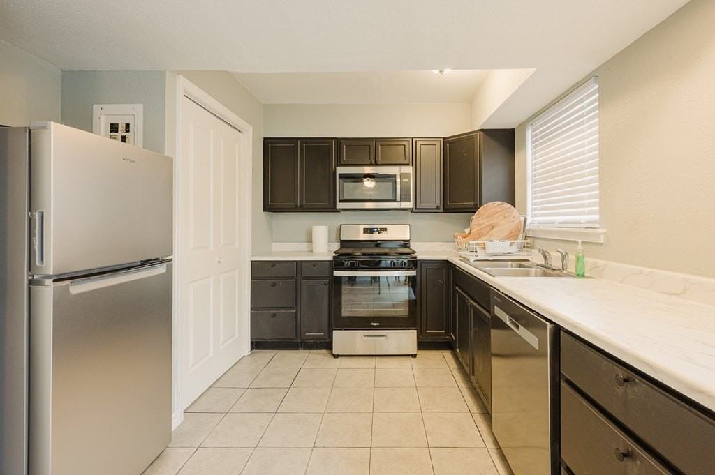 600 Liddon Ave Apt 61 - Photo 3 of 15