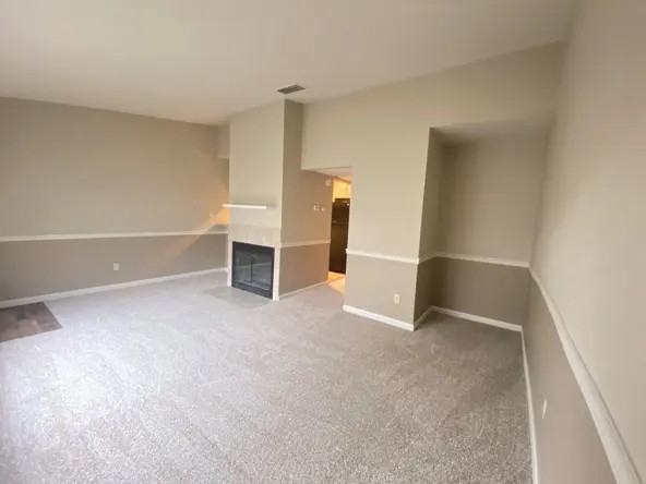 Country Lane Apartments ~ A Hidden Gem! - Photo 4 of 27